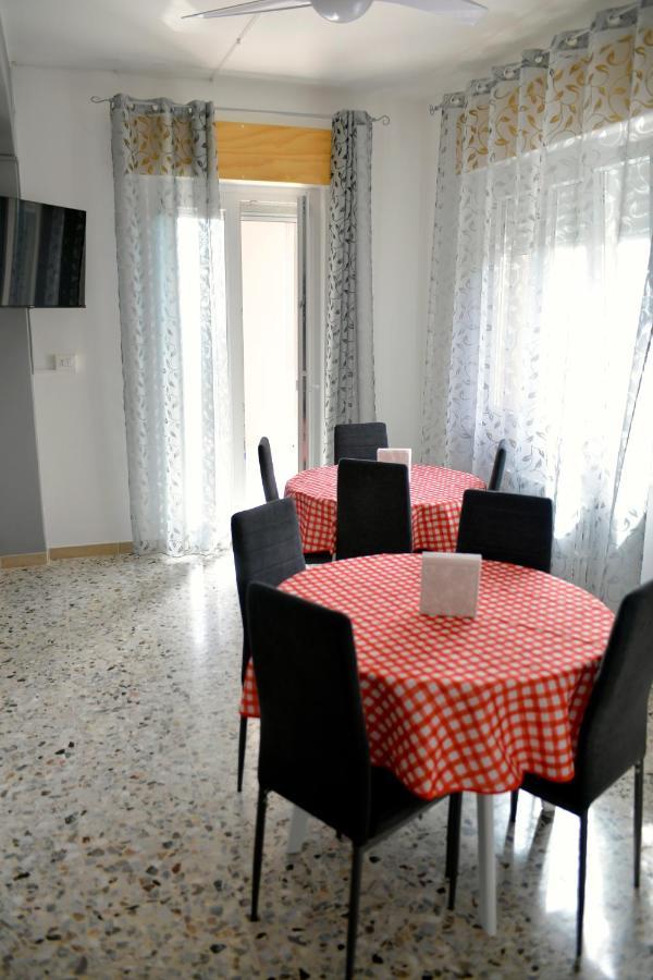 La Dimora Dei Musicisti Bed & Breakfast คาสเตลฟิดาร์โด ภายนอก รูปภาพ